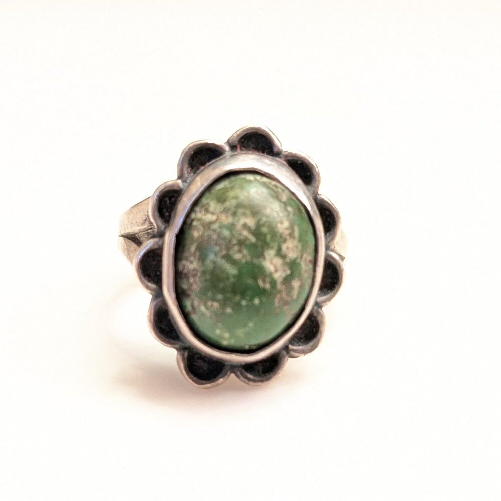 Vintage Southwest Sterling Silver Turquoise Ring